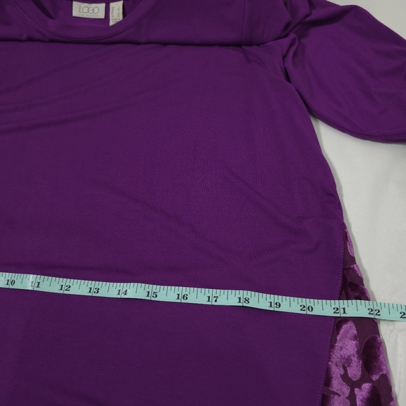 LOGO by Lori Goldstein Asher Knit Top w/ Burnout Velvet Purple Size L - Picture 7 of 10
